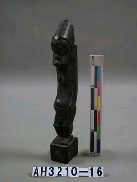 藏品(捧腹女立像)的圖片